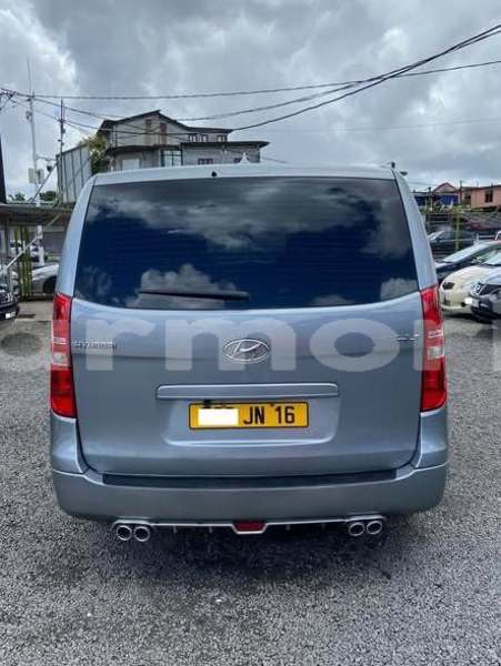 Big with watermark hyundai h1 black river district tamarin 8208
