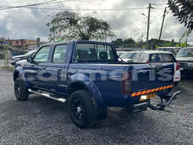 Big with watermark nissan hardbody black river district tamarin 8212
