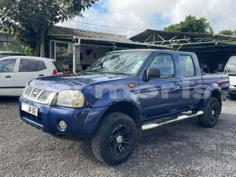 Big with watermark nissan hardbody black river district tamarin 8212