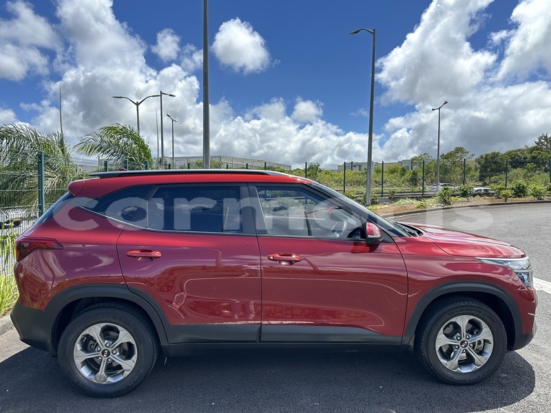 Big with watermark kia carens plaines wilhems district vacoas phoenix 8219