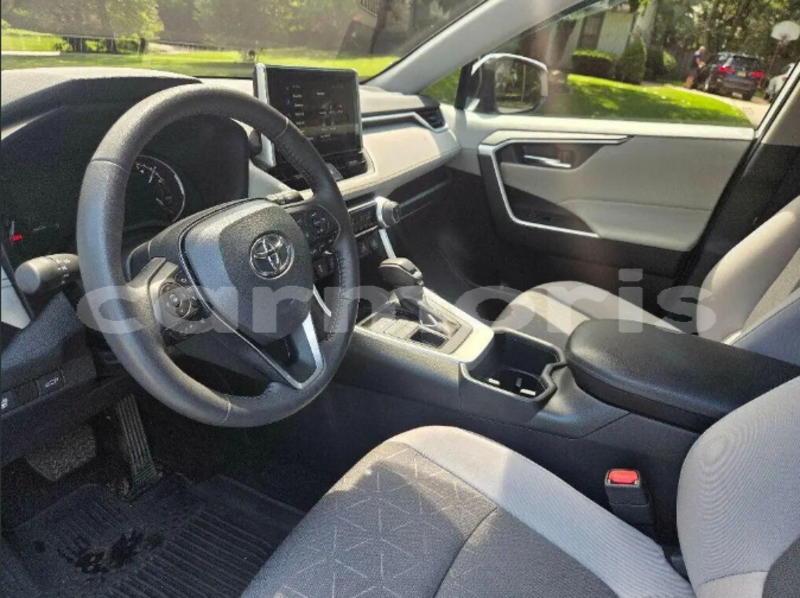 Big with watermark toyota rav4 riviere du rempart district amitie gokhoola 8228