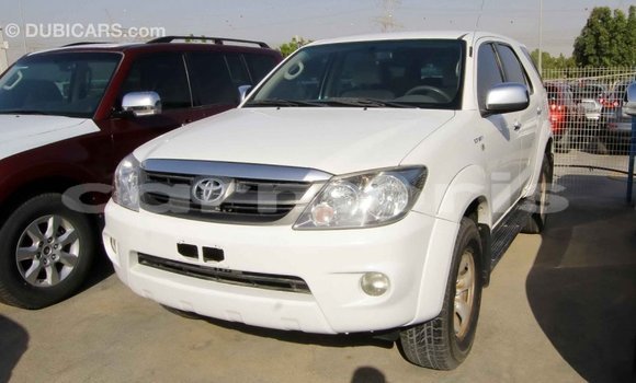 Buy Import Toyota Fortuner White Car in Import - Dubai in Agalega Islands Buy Import Toyota Fortuner White Car in Import - Dubai in Agalega Islands
