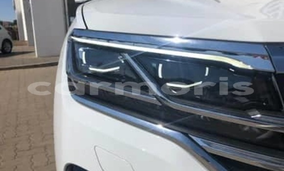 Buy Used Volkswagen Tiguan White Car in Bambous in Black River District Buy Used Volkswagen Tiguan White Car in Bambous in Black River District