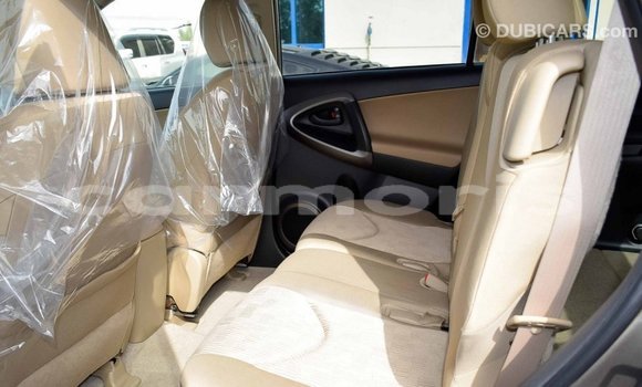 Buy Import Toyota HiAce Other Truck in Import - Dubai in Agalega Islands Buy Import Toyota HiAce Other Truck in Import - Dubai in Agalega Islands