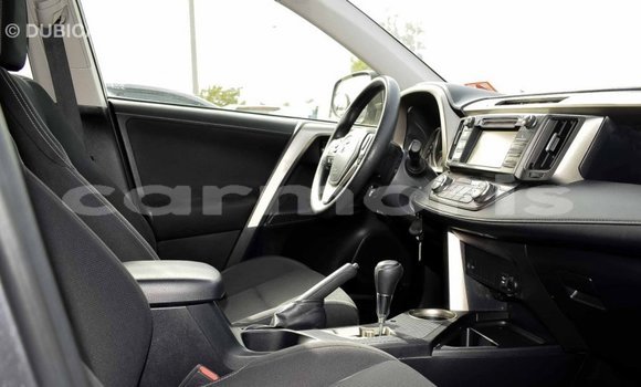 Buy Import Toyota HiAce Other Truck in Import - Dubai in Agalega Islands Buy Import Toyota HiAce Other Truck in Import - Dubai in Agalega Islands