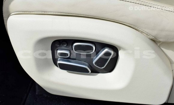 Buy Import Land Rover Range Rover White Car in Import - Dubai in Agalega Islands Buy Import Land Rover Range Rover White Car in Import - Dubai in Agalega Islands