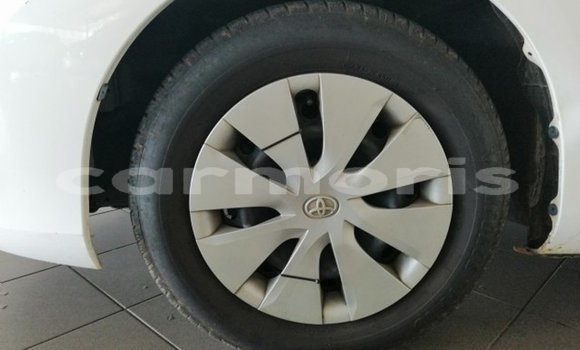 Buy Used Toyota Auris White Car in Arsenal in Pamplemousses District Buy Used Toyota Auris White Car in Arsenal in Pamplemousses District