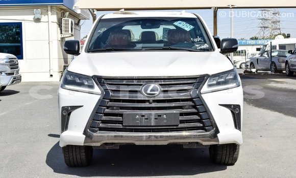 Acheter Import Voiture Lexus LX Blanc à Import - Dubai, Îles Agalega Acheter Import Voiture Lexus LX Blanc à Import - Dubai, Îles Agalega