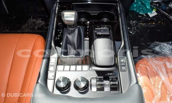 Acheter Import Voiture Lexus LX Blanc à Import - Dubai, Îles Agalega Acheter Import Voiture Lexus LX Blanc à Import - Dubai, Îles Agalega