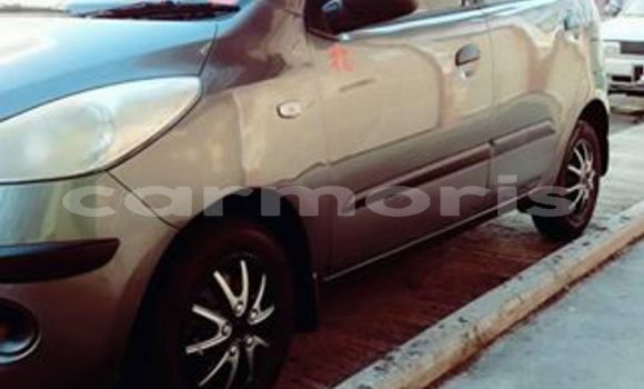 Buy Used Hyundai i10 Silver Car in Port Louis in Port Louis District