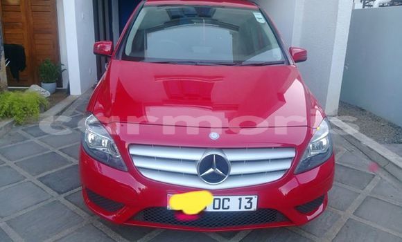 Buy Used Mercedes-Benz 600 Red Car in Triolet in Pamplempousses