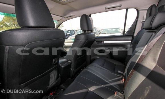 Acheter Import Voiture Toyota Land Cruiser Noir à Import - Dubai, Îles Agalega Acheter Import Voiture Toyota Land Cruiser Noir à Import - Dubai, Îles Agalega