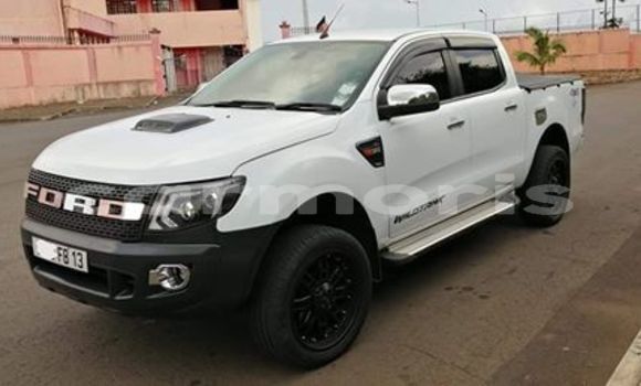 Buy Used Ford Ranger White Car in Rivière du Rempart in Rivière du Rempart District Buy Used Ford Ranger White Car in Rivière du Rempart in Rivière du Rempart District