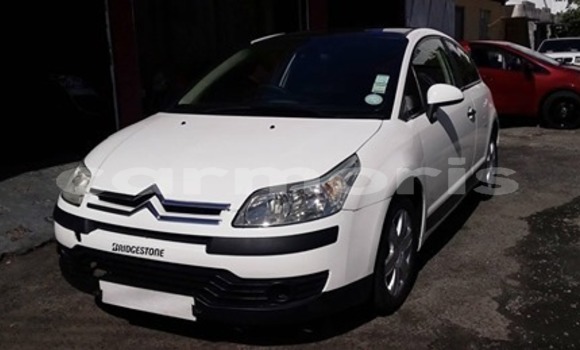 Buy Used Citroen C4 White Car in Vacoas–Phoenix in Plaines Wilhems District
