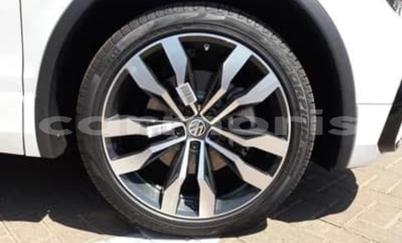 Buy Used Volkswagen Tiguan White Car in Bambous in Black River District Buy Used Volkswagen Tiguan White Car in Bambous in Black River District