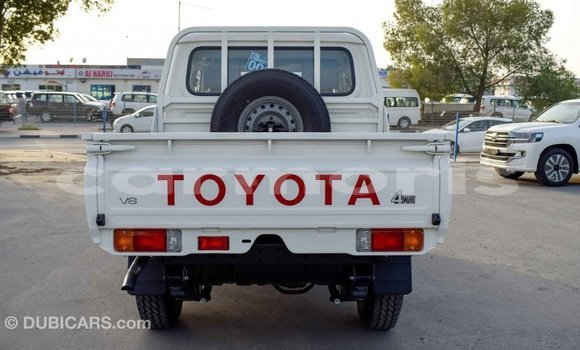 Buy Import Toyota Land Cruiser White Car in Import - Dubai in Agalega Islands Buy Import Toyota Land Cruiser White Car in Import - Dubai in Agalega Islands