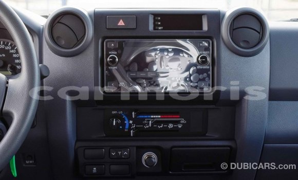 Buy Import Toyota Land Cruiser White Car in Import - Dubai in Agalega Islands Buy Import Toyota Land Cruiser White Car in Import - Dubai in Agalega Islands