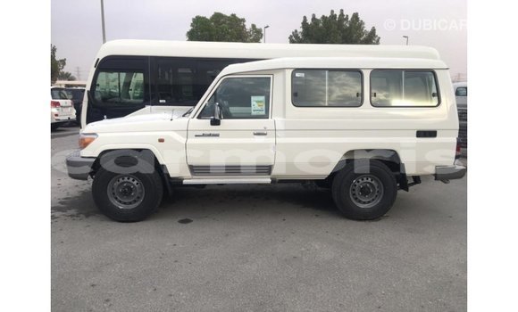 Buy Import Toyota Land Cruiser White Car in Import - Dubai in Agalega Islands Buy Import Toyota Land Cruiser White Car in Import - Dubai in Agalega Islands