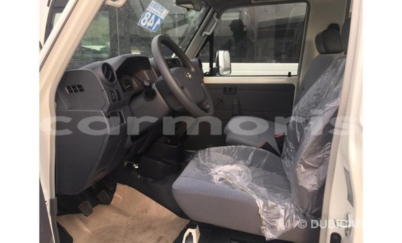 Buy Import Toyota Land Cruiser White Car in Import - Dubai in Agalega Islands Buy Import Toyota Land Cruiser White Car in Import - Dubai in Agalega Islands
