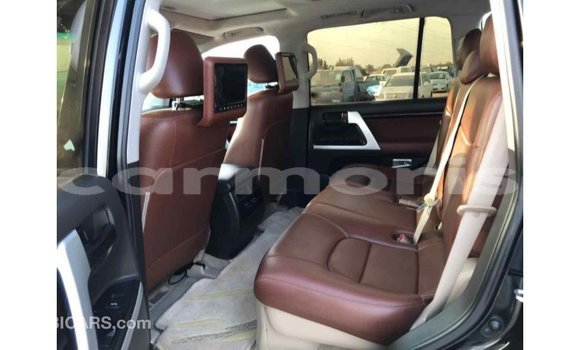 Buy Import Toyota Land Cruiser Black Car in Import - Dubai in Agalega Islands Buy Import Toyota Land Cruiser Black Car in Import - Dubai in Agalega Islands