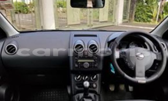 Buy Used Nissan Qashqai Blue Car in Beau Bassin–Rose Hill in Plaines Wilhems District Buy Used Nissan Qashqai Blue Car in Beau Bassin–Rose Hill in Plaines Wilhems District