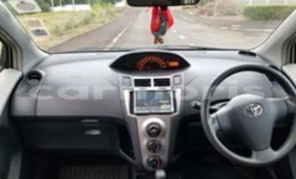 Buy Used Toyota Vitz White Car in Beau Bassin–Rose Hill in Plaines Wilhems District Buy Used Toyota Vitz White Car in Beau Bassin–Rose Hill in Plaines Wilhems District