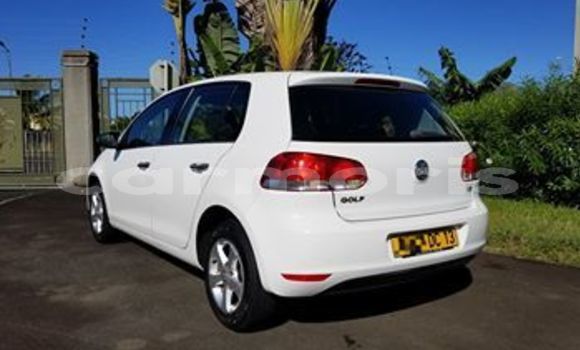 Buy Used Volkswagen Golf White Car in Beau Bassin–Rose Hill in Plaines Wilhems District Buy Used Volkswagen Golf White Car in Beau Bassin–Rose Hill in Plaines Wilhems District