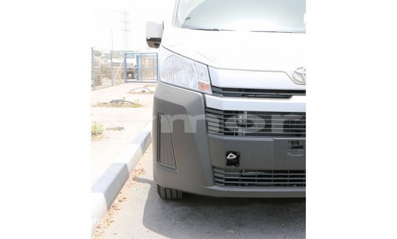 Buy Import Toyota Hiace White Car in Import - Dubai in Agalega Islands Buy Import Toyota Hiace White Car in Import - Dubai in Agalega Islands